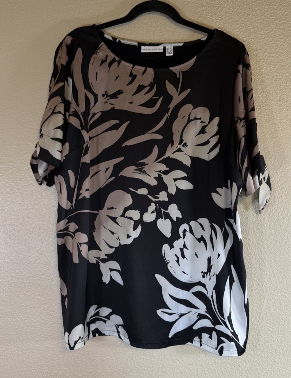 Susan Graver Womens Size Large Black Satin Floral Tie Sleeves Stretch Blouse